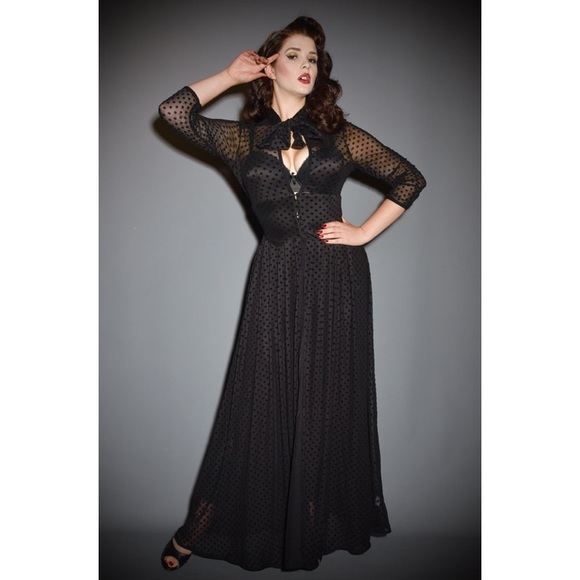 *SOLD* I Love Lucy Black Swiss Dot Starlet Duster - Picture 2 of 12